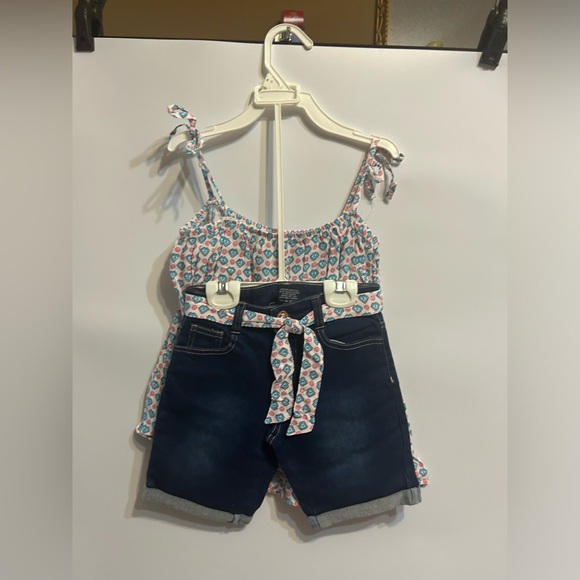 Two piece with bell bottom sleeves off the shoulder set - Picture 2 of 2